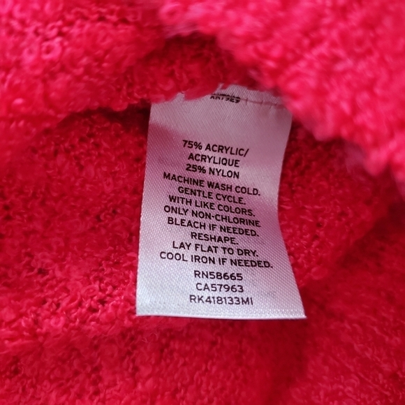 NEW Abound Fuschia Sweater - Picture 4 of 4
